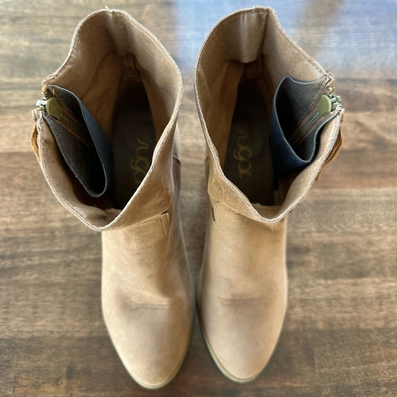 Light Beige Suede Ankle Boots with Fringe Detail - Picture 4 of 12